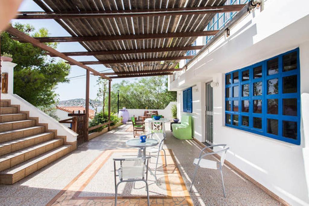 Wavedance Accommodation Salamís Dış mekan fotoğraf